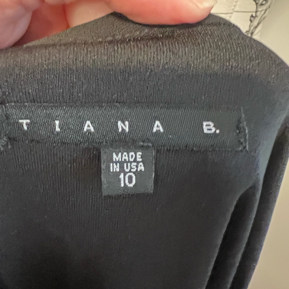 Tiana B Sleeveless Black Dress - Picture 6 of 7